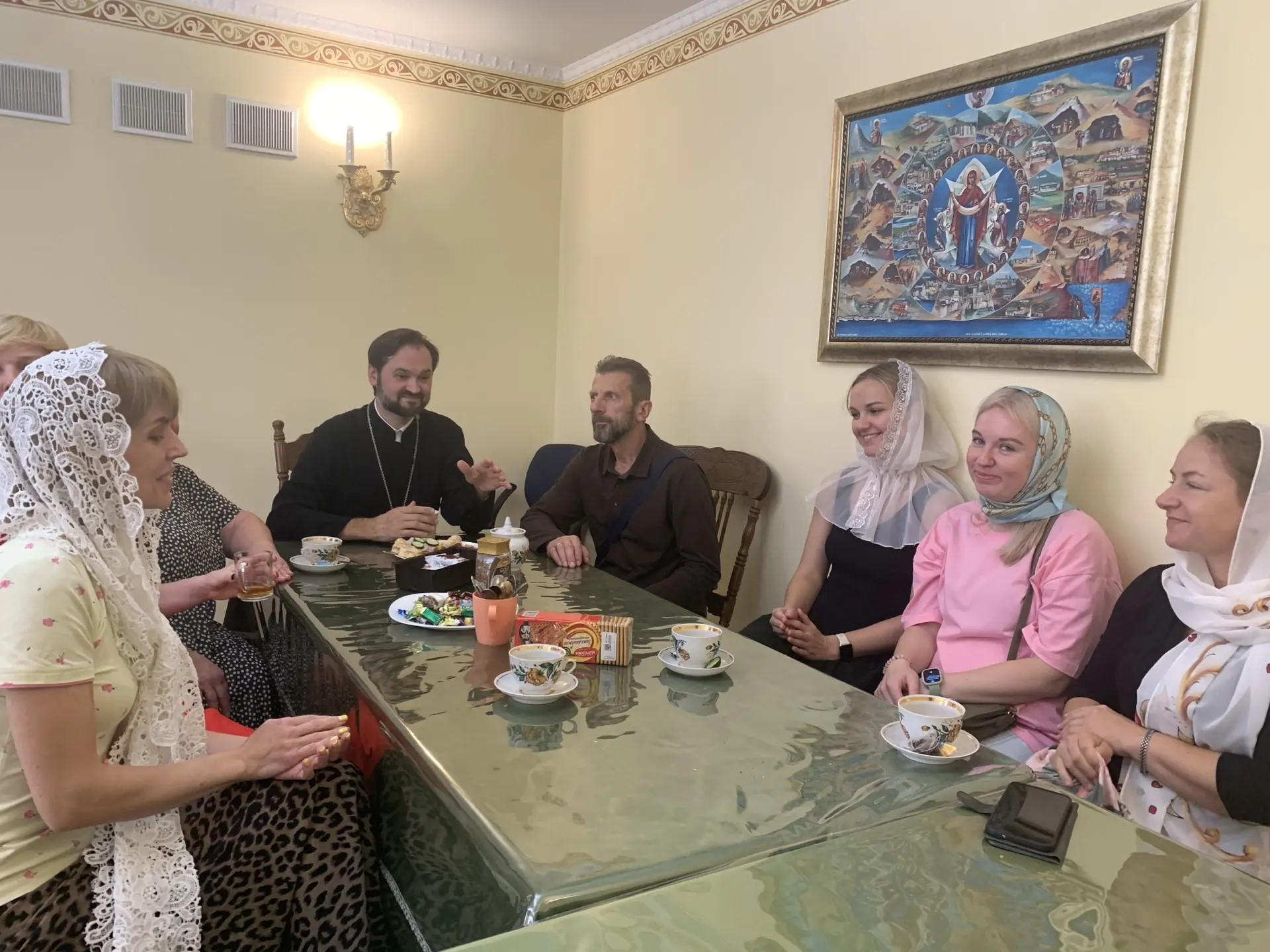 В храме Святой Троицы города Таганрога обсудили документ «Об участии верных в Евхаристии»